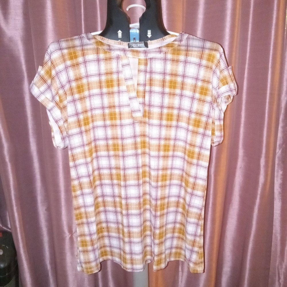Woman's Cure Short Sleeve Split Neck Crepe Top